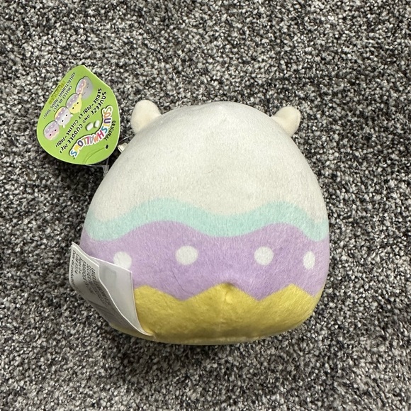 Lamb 5” Squishmallow with tags attached “Leah” - Picture 5 of 5
